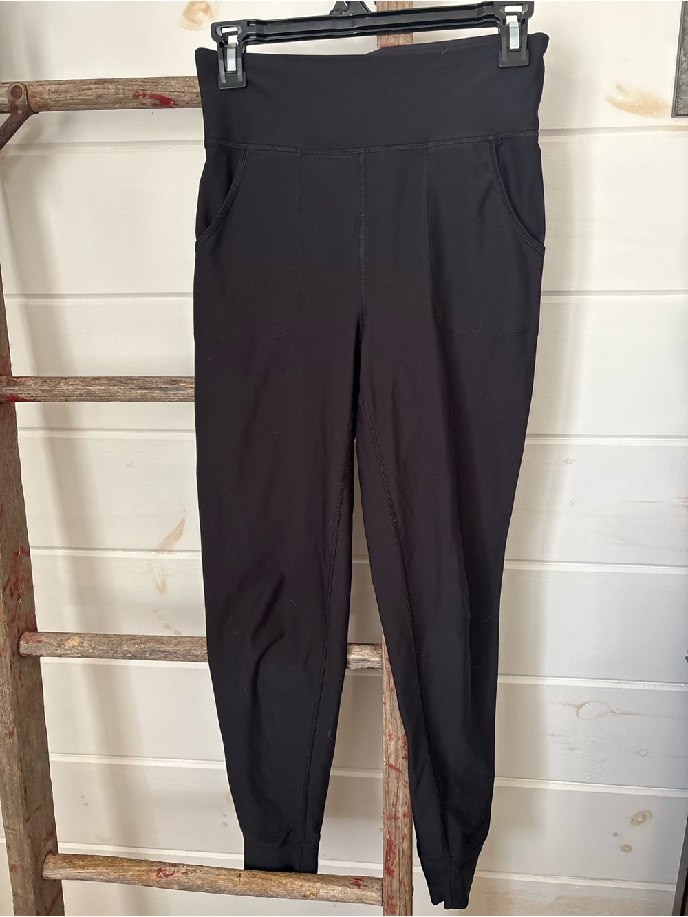 Old Navy Black High-Waist Jogger Pants with Side Pockets